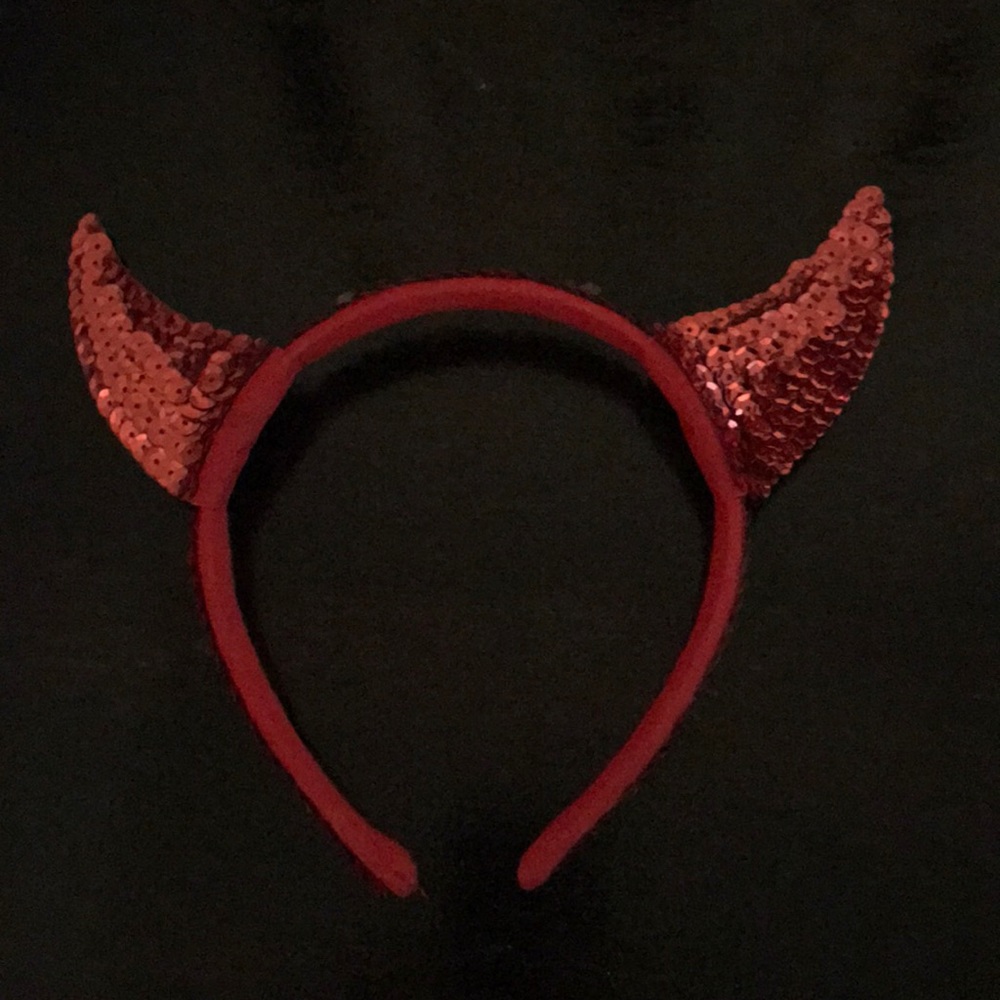 Devil Costume - image 4